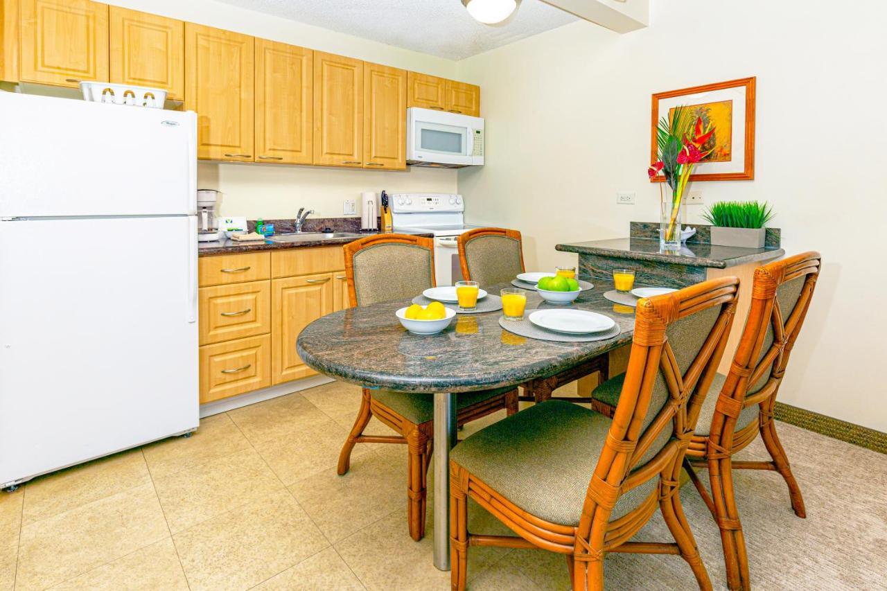Mountain Views & Steps To Beach - Free Parking! Honolulu Extérieur photo