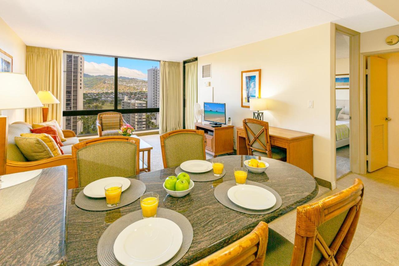 Mountain Views & Steps To Beach - Free Parking! Honolulu Extérieur photo