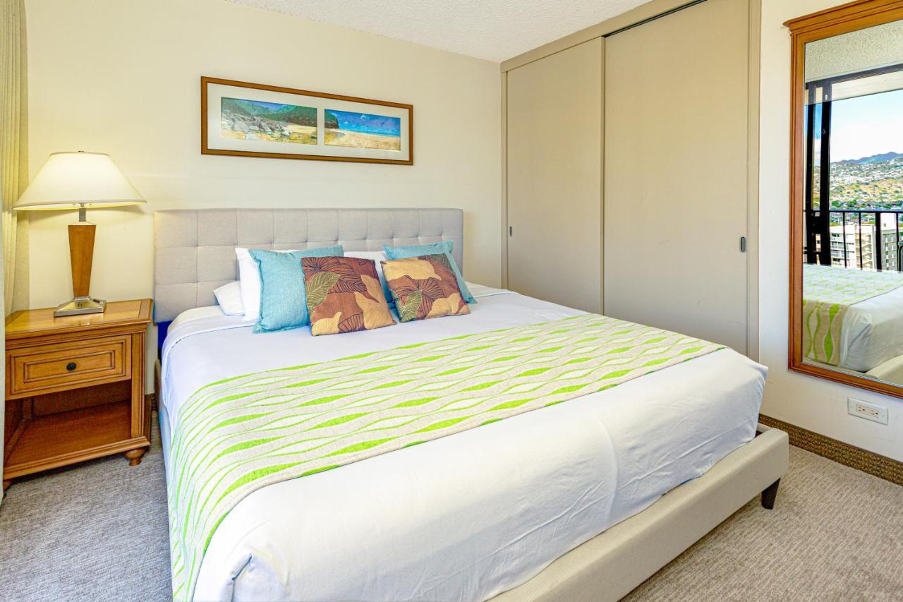 Mountain Views & Steps To Beach - Free Parking! Honolulu Extérieur photo