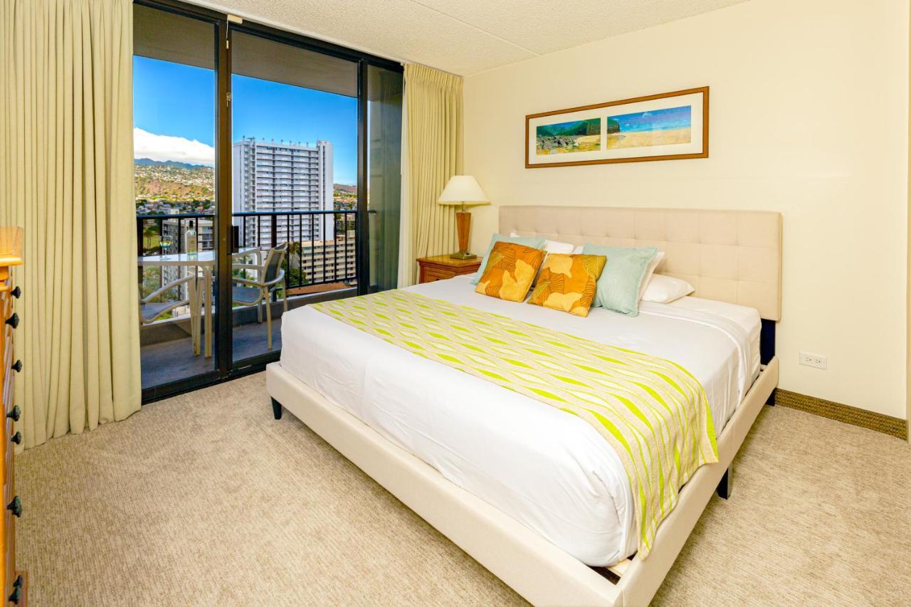 Mountain Views & Steps To Beach - Free Parking! Honolulu Extérieur photo