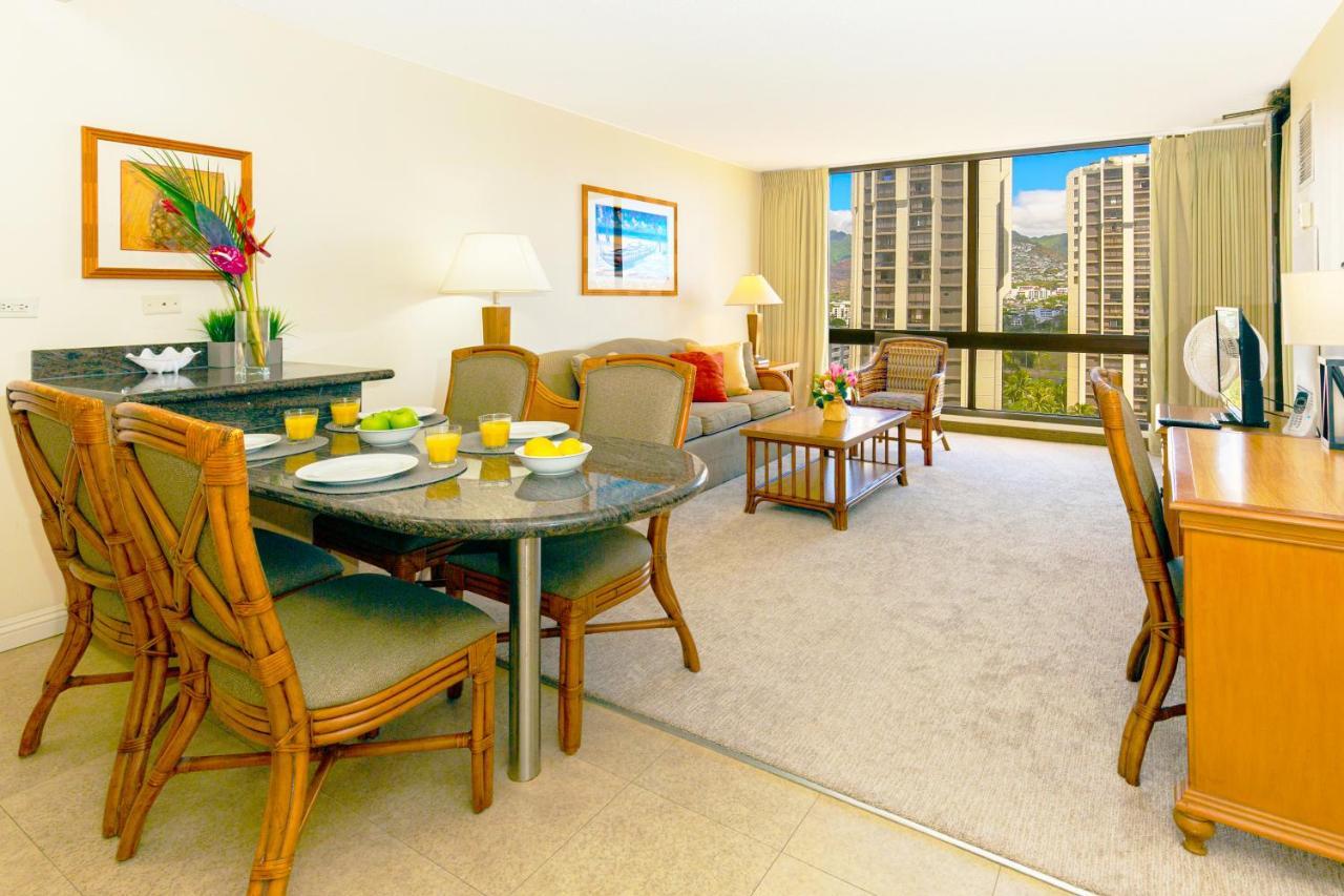 Mountain Views & Steps To Beach - Free Parking! Honolulu Extérieur photo