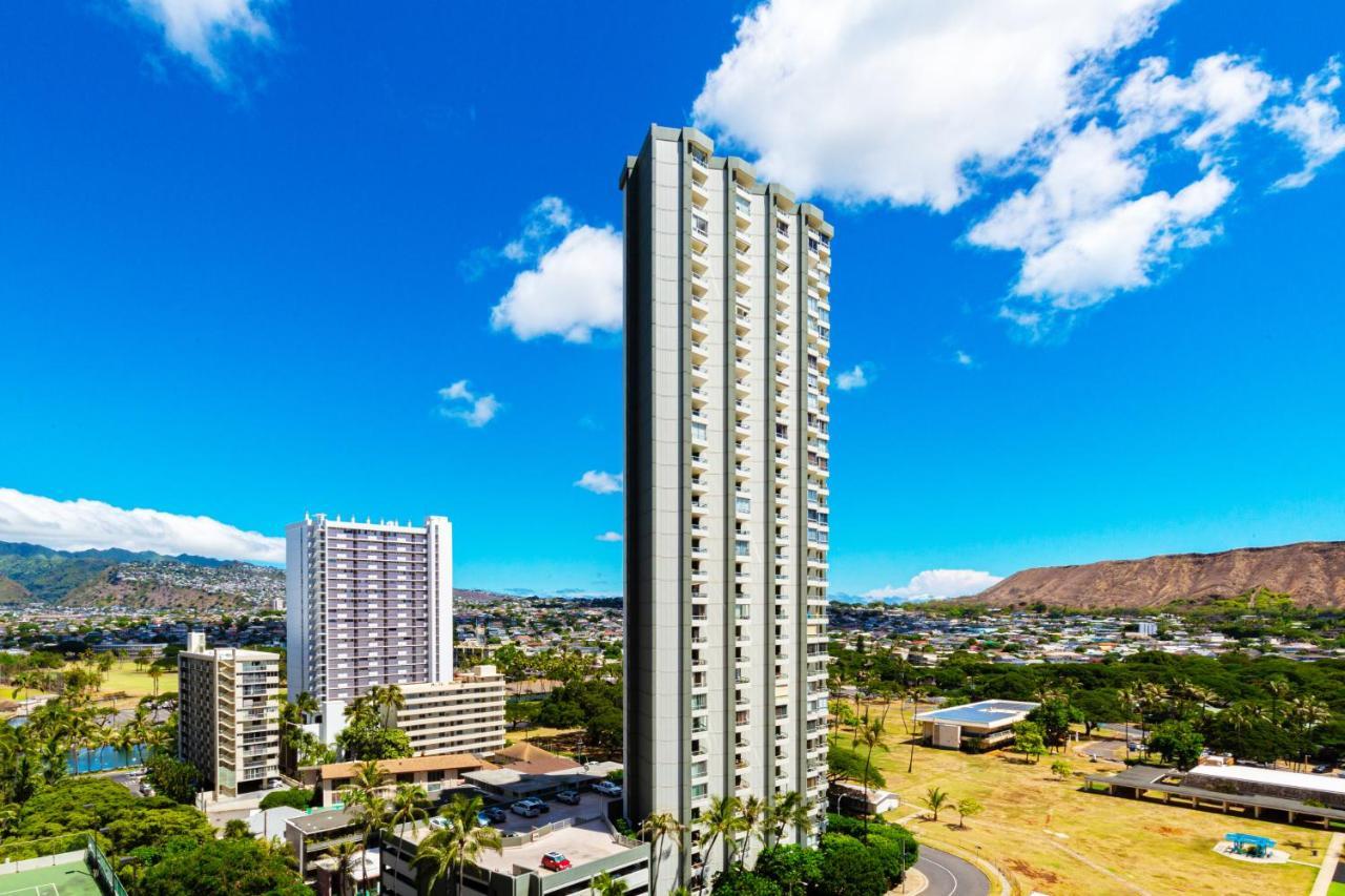 Mountain Views & Steps To Beach - Free Parking! Honolulu Extérieur photo