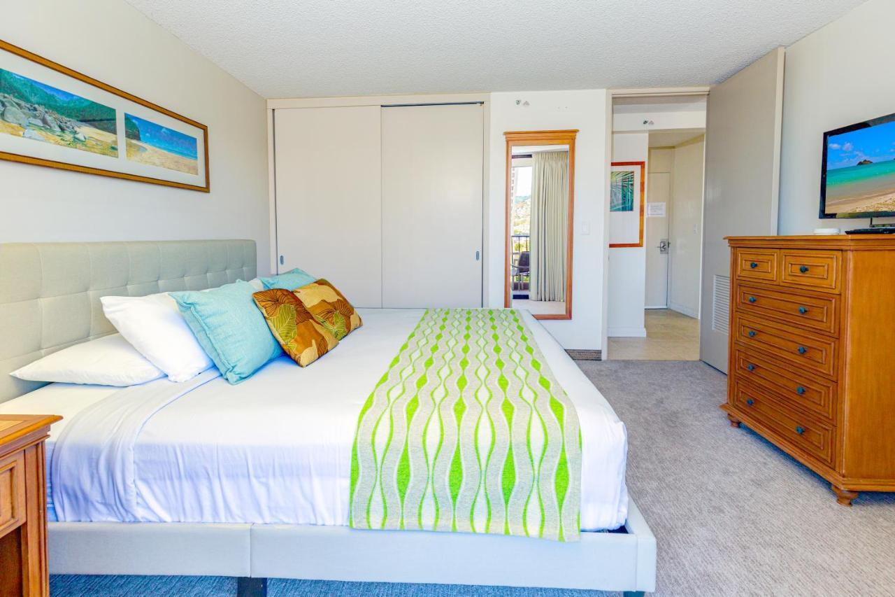 Mountain Views & Steps To Beach - Free Parking! Honolulu Extérieur photo