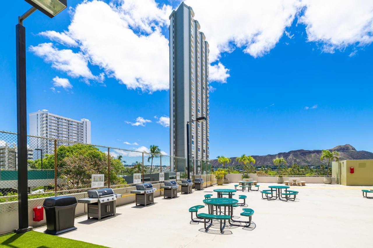 Mountain Views & Steps To Beach - Free Parking! Honolulu Extérieur photo